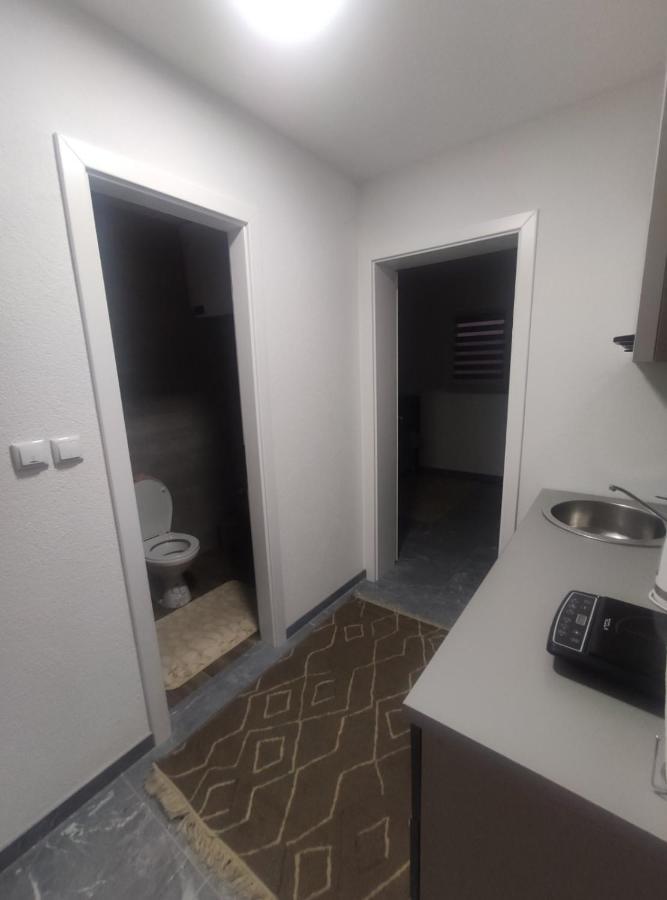 Apartamento Neer Zivinice Exterior foto